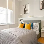 Tranquil And Bright 3 Bed Lux Apartment